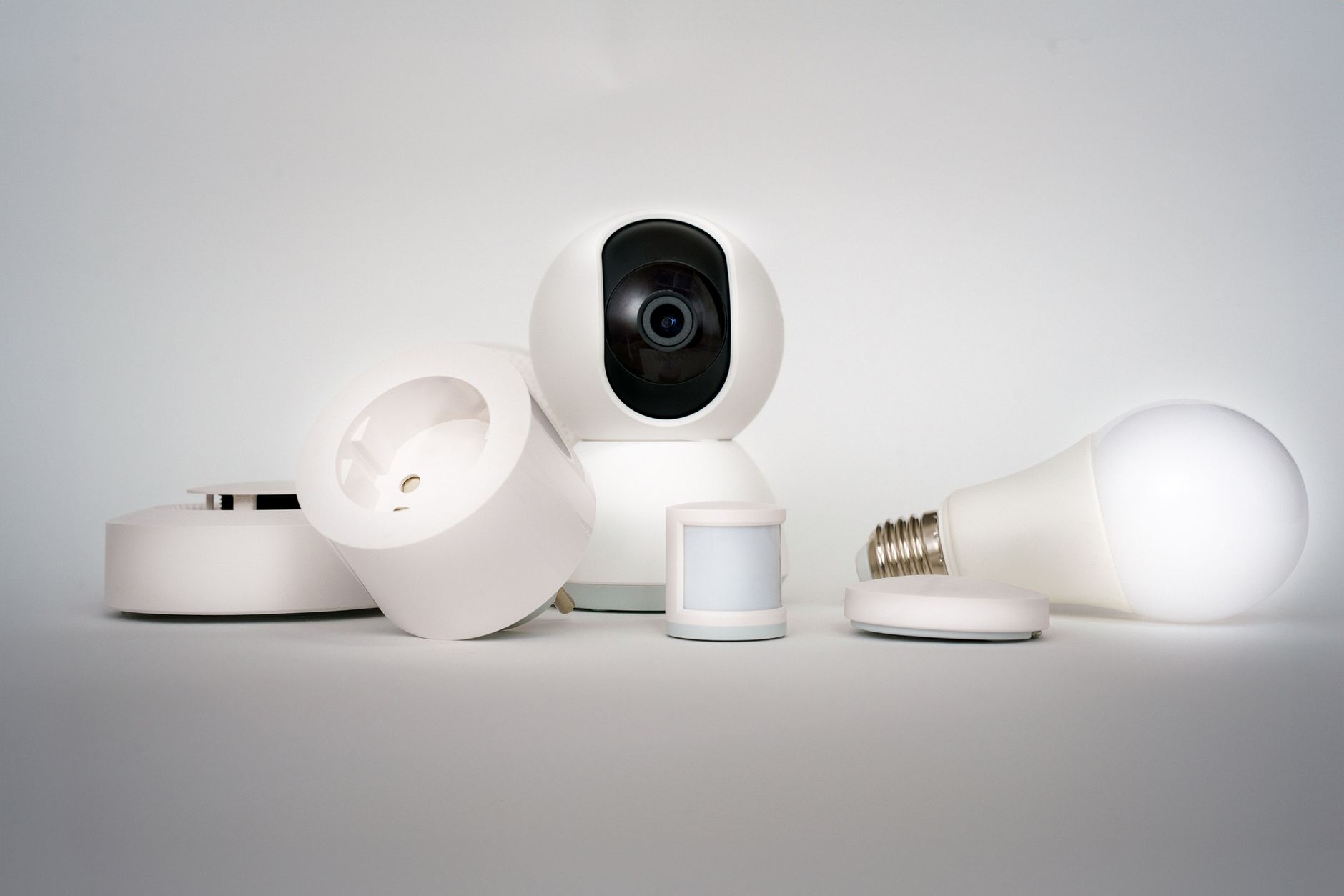 Siri AI Smart Home Hub